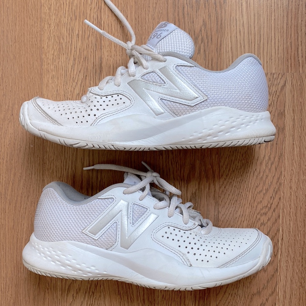Womens New Balance 696 sneakers